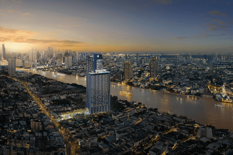 ภาพมุมสูง LOVE Charoen Nakhon ริมแม่น้ำเจ้าพระยา ใกล้ ICONSIAM